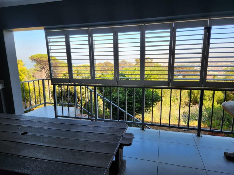 To Let 3 Bedroom Property for Rent in Mountainside Western Cape